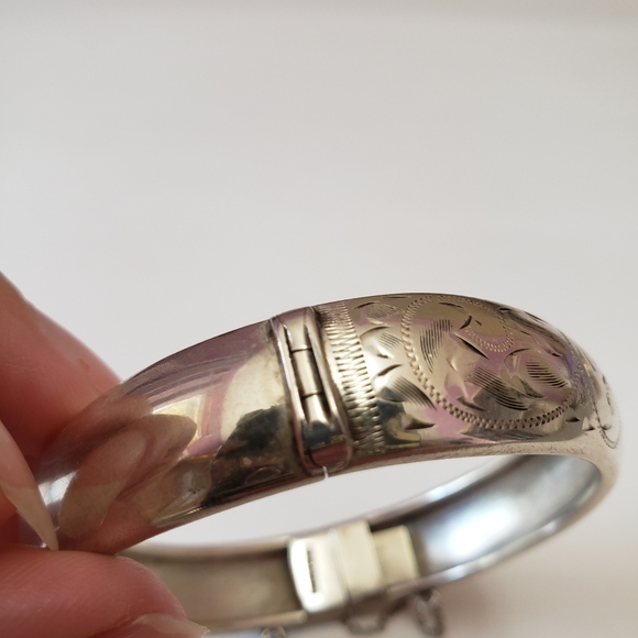 Vintage 1940s-'50s, Sterling silver floral etched bracelet. - Picture 12 of 12